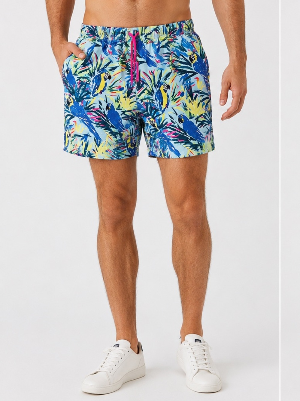Chubbies Tropical Parrot Print Lounge Shorts Men’s Small 5.5” Inseam Blue Cotton